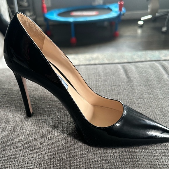 PRADA Patent Leather Pump (SINGLE SHOE) Amputee Luxury Footwear - Picture 4 of 5